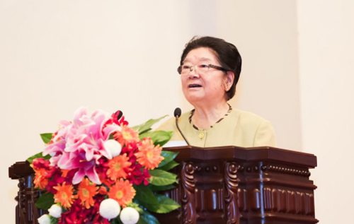 第十届全国人大常委会副委员长顾秀莲致辞